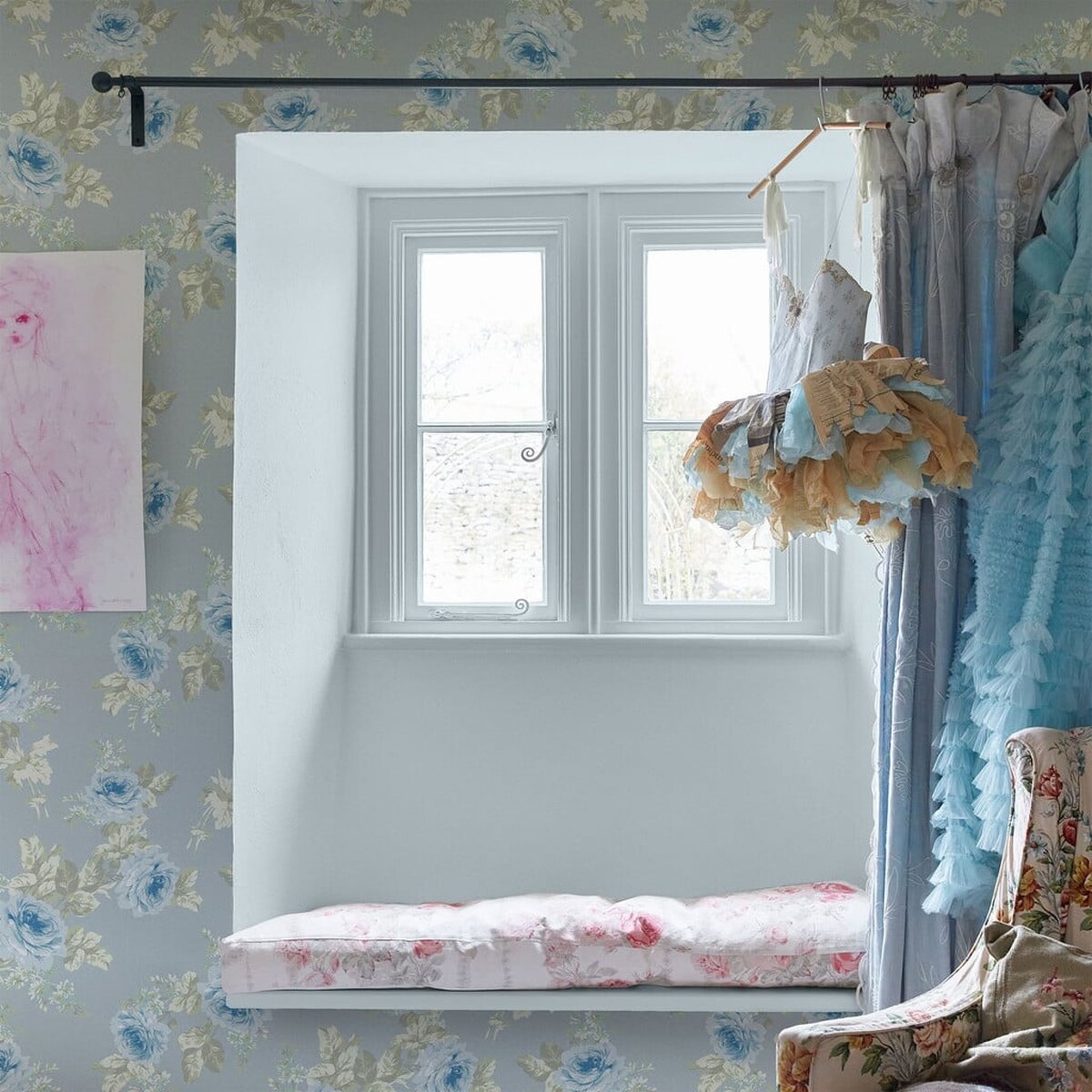 Graham & Brown | Royal Bouquet Wallpaper Graham & Brown | Royal Bouquet Wallpaper