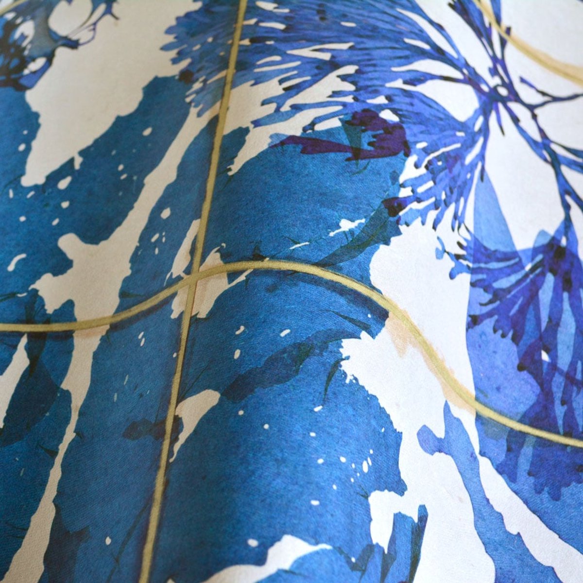 MINDTHEGAP | Algae in Blue | WP20179 MINDTHEGAP | Algae in Blue | WP20179