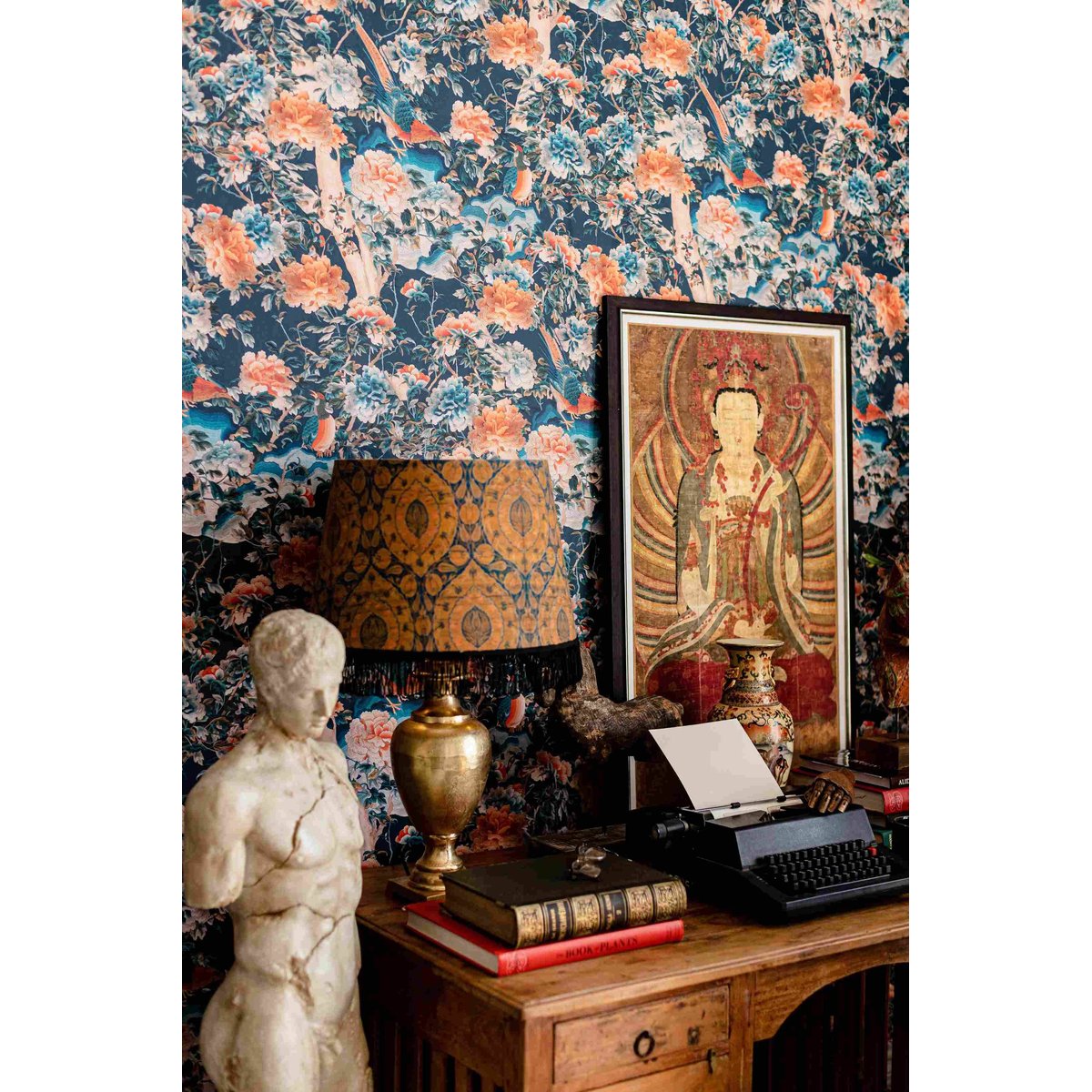 MINDTHEGAP | A MANCHURIAN NIGHT | WP20591 MINDTHEGAP | A MANCHURIAN NIGHT | WP20591