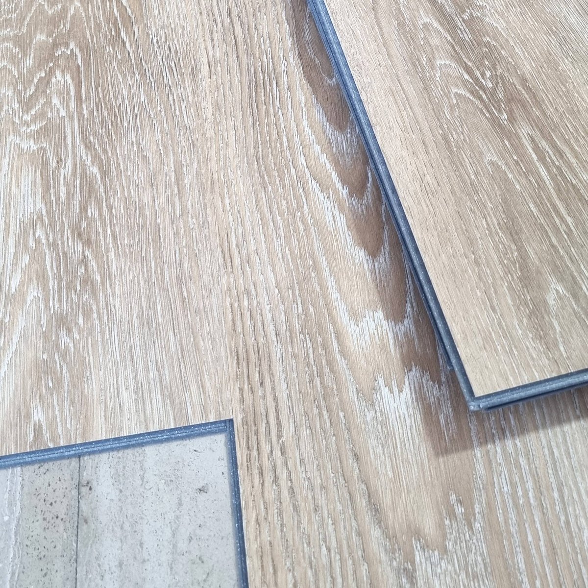 Sakura / 4mm / Luxury Vinyl Tiles / NFL 02 Sakura / 4mm / Luxury Vinyl Tiles / NFL 02