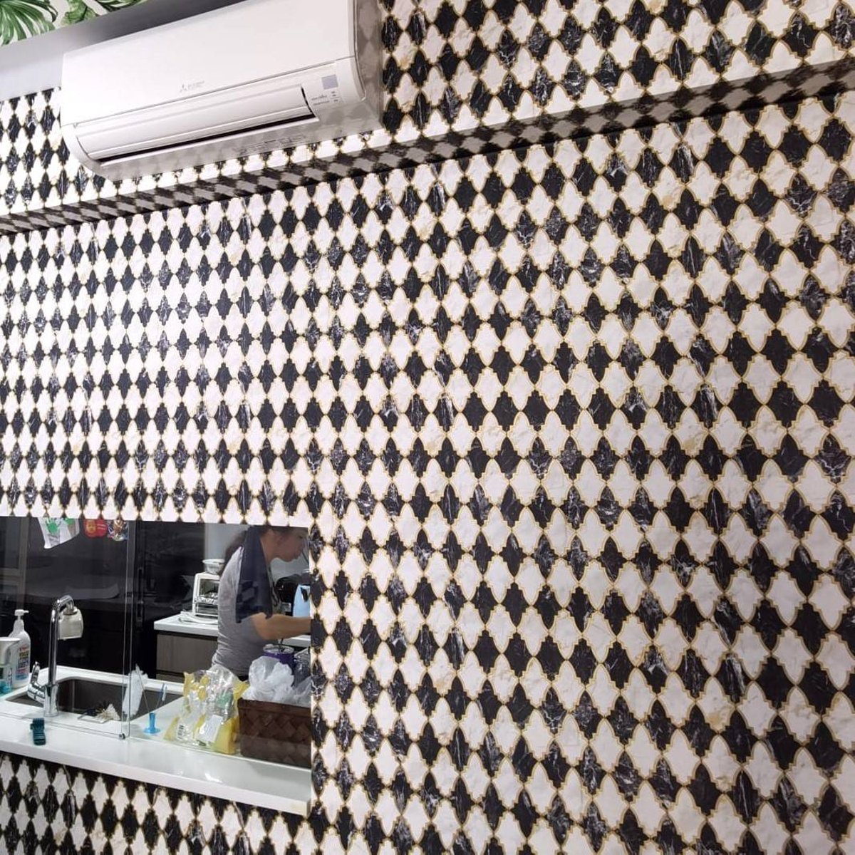 MANHATTAN by MINDTHEGAP | EMPIRE Onyx WP20289 MANHATTAN by MINDTHEGAP | EMPIRE Onyx WP20289